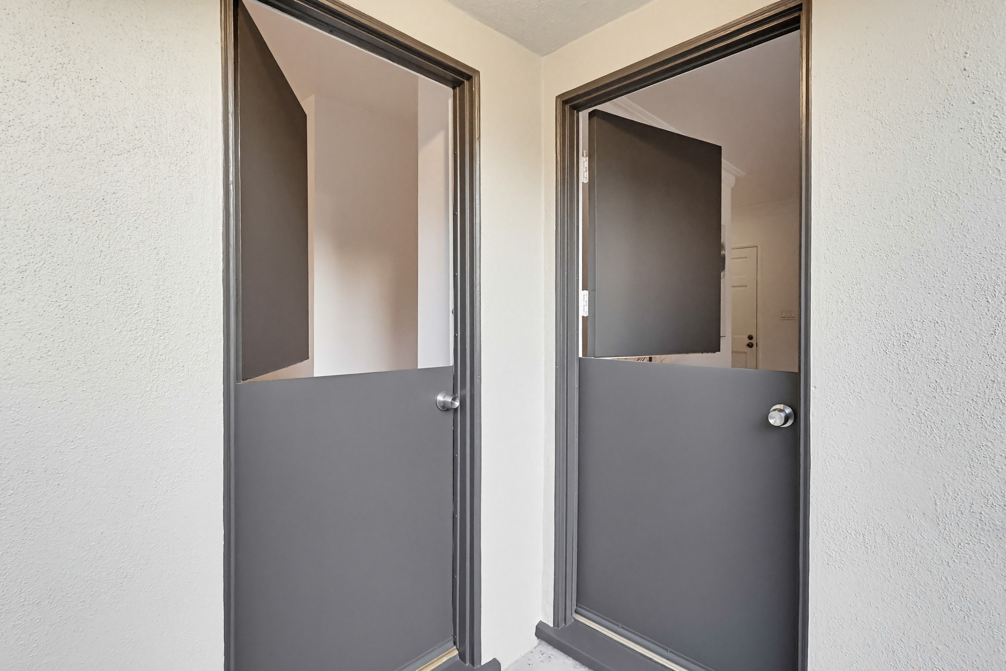 Virtual tour photo 93 of 101 for 6333 W 77th St