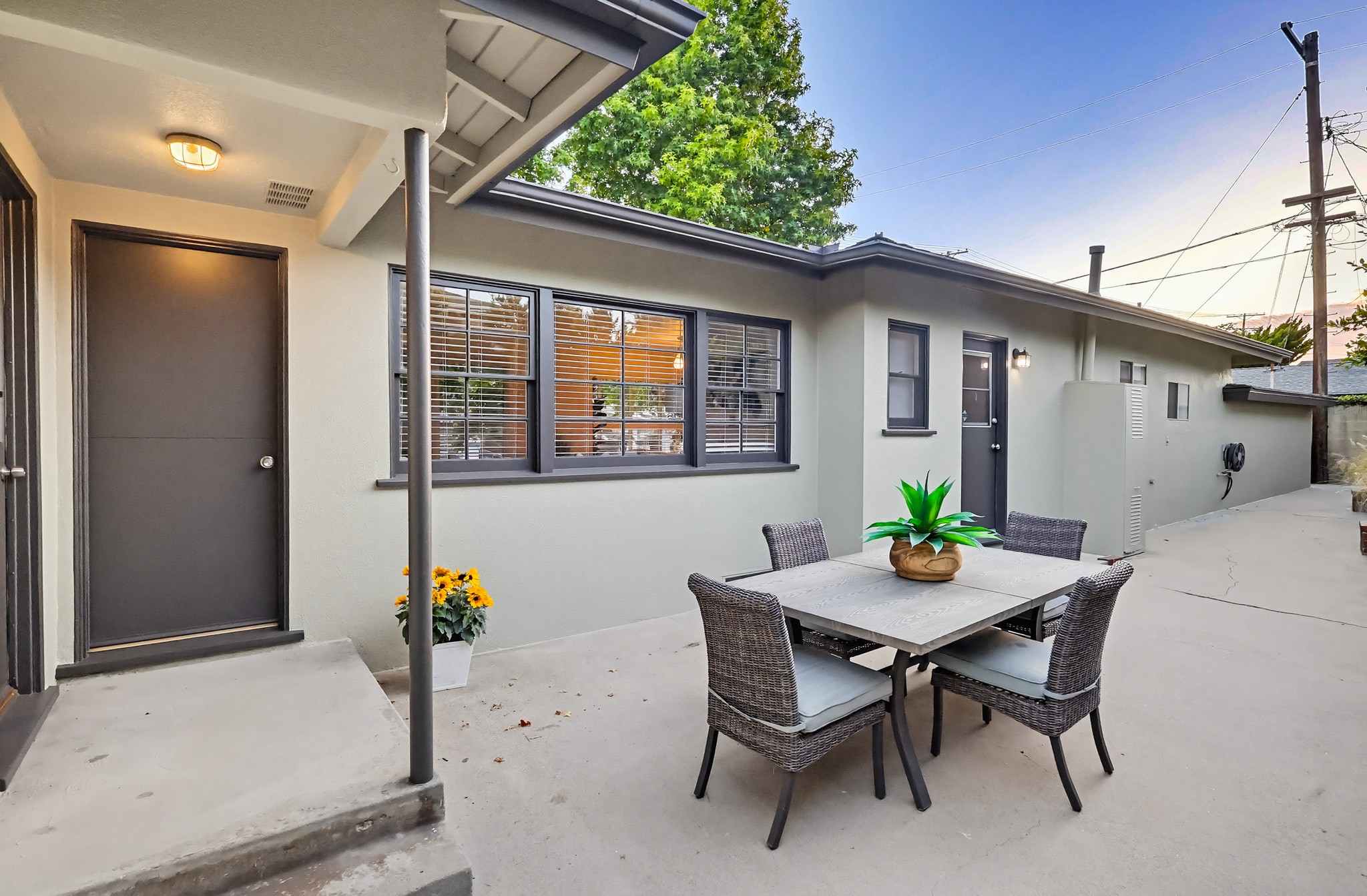 Virtual tour photo 95 of 101 for 6333 W 77th St