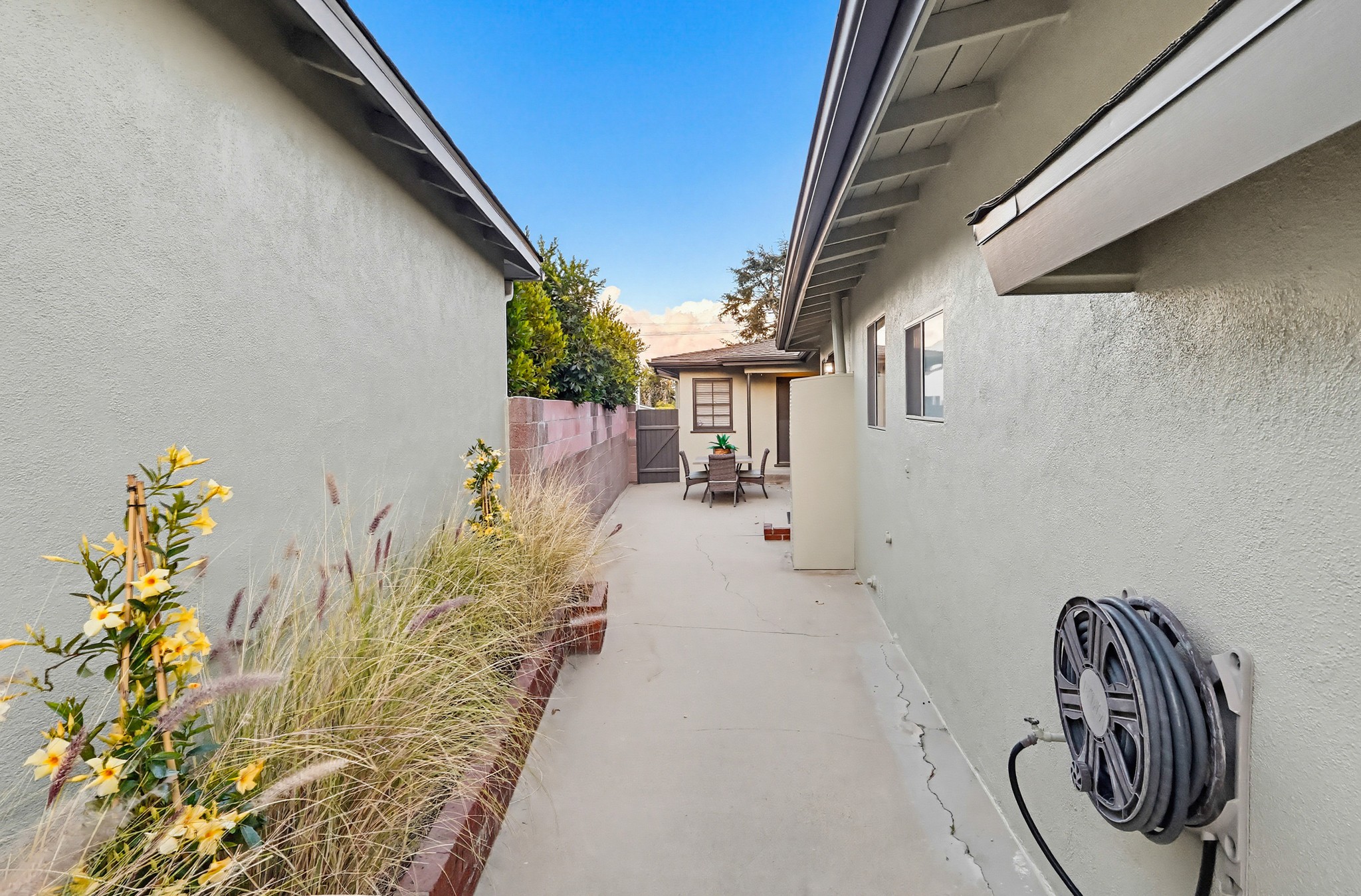 Virtual tour photo 99 of 101 for 6333 W 77th St