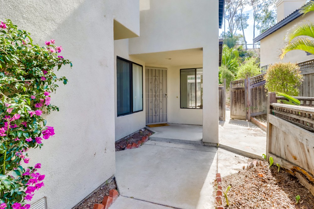Virtual tour photo 6 of 46 for 6334 Caminito Del Pastel