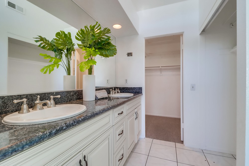 Virtual tour photo 31 of 46 for 6334 Caminito Del Pastel