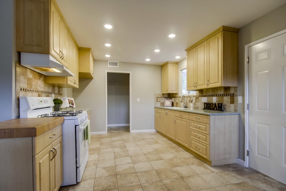 Virtual tour photo 18 of 40 for 6340 Lake Arrowhead Dr