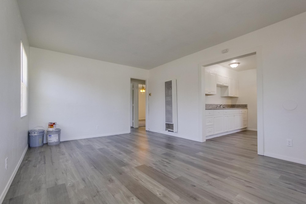 Virtual tour photo 7 of 31 for 6343 Newsome Dr