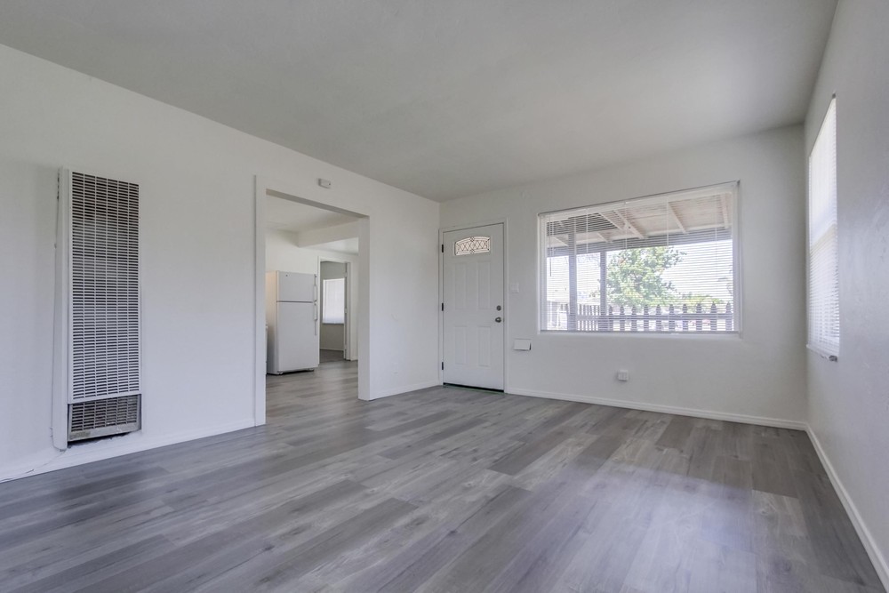 Virtual tour photo 8 of 31 for 6343 Newsome Dr
