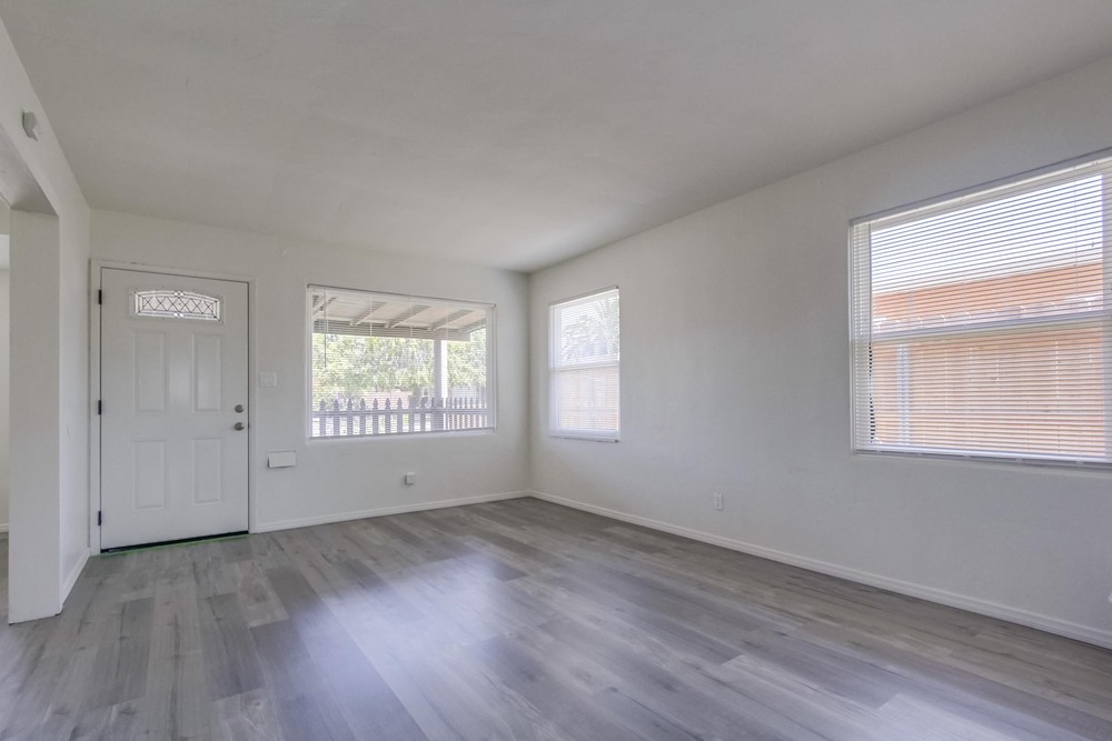 Virtual tour photo 9 of 31 for 6343 Newsome Dr