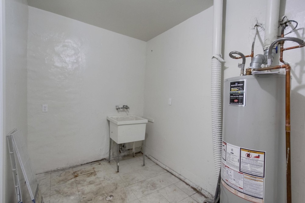 Virtual tour photo 23 of 31 for 6343 Newsome Dr