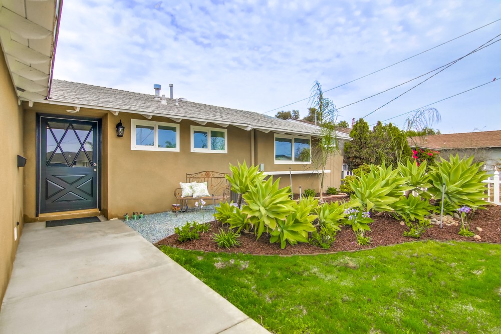 Virtual tour photo 7 of 61 for 6344 Mt Adelbert Dr