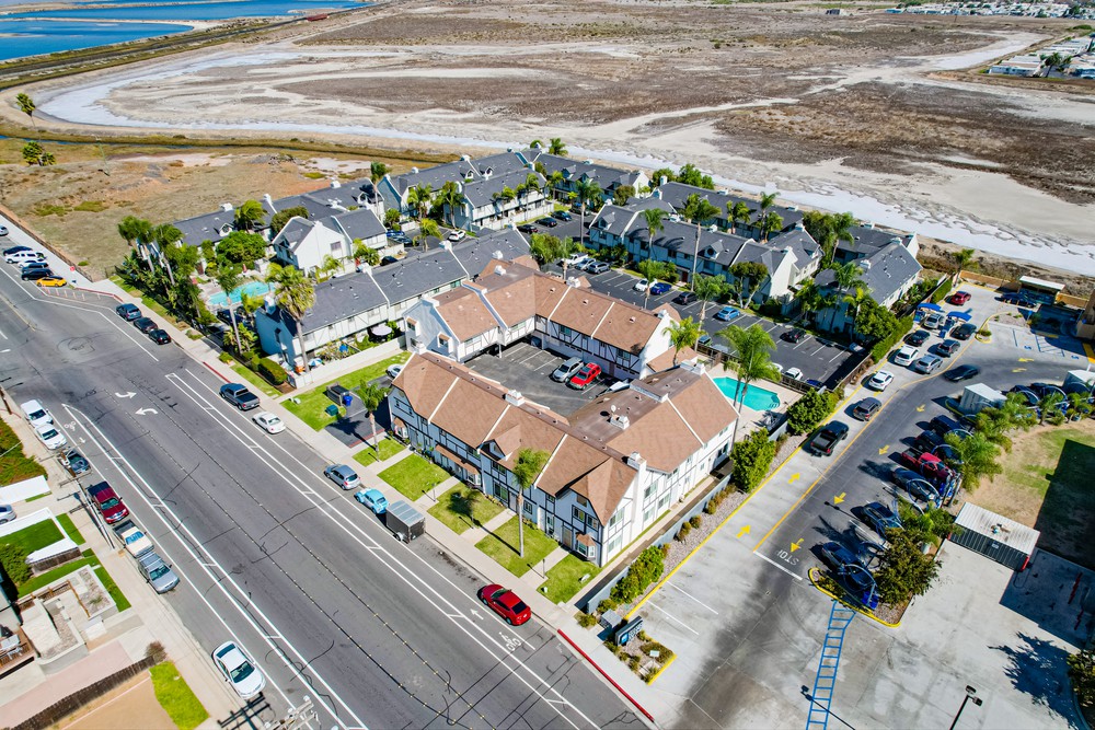 Virtual tour photo 8 of 29 for 635 13th St