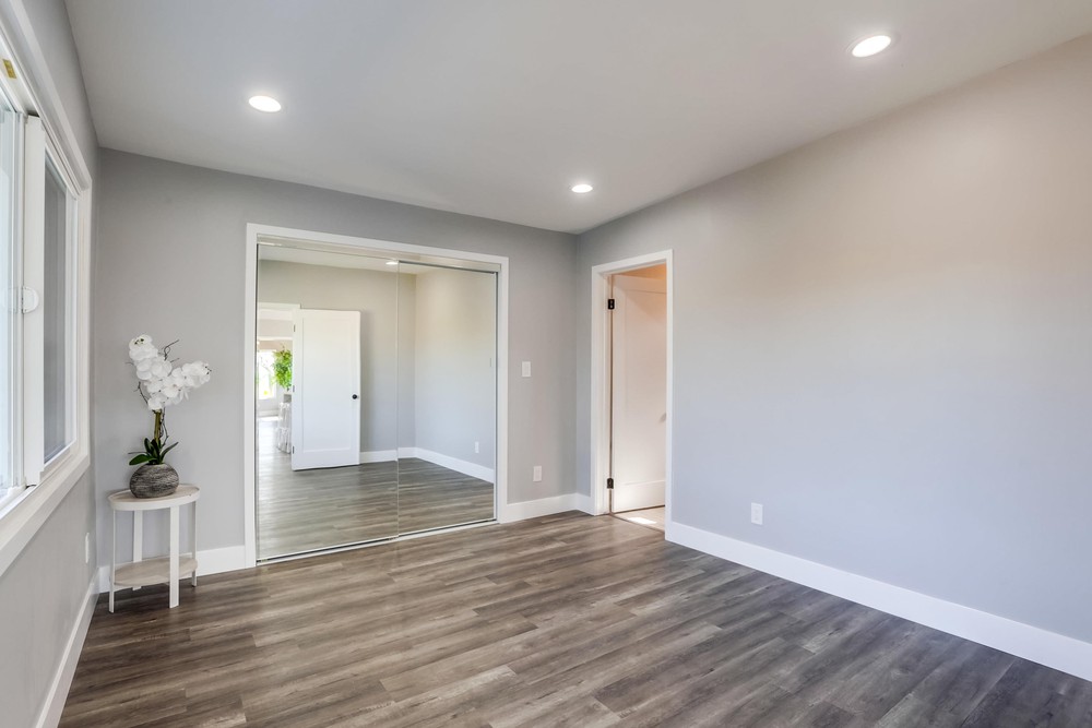 Virtual tour photo 20 of 40 for 6350 Birchwood St