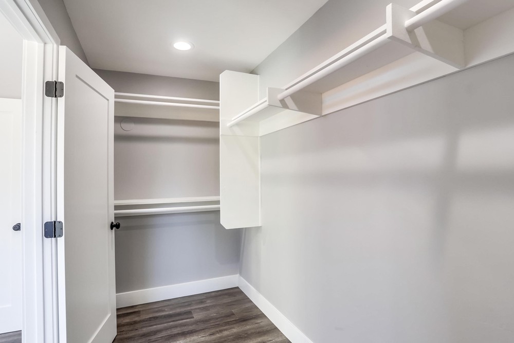 Virtual tour photo 26 of 40 for 6350 Birchwood St