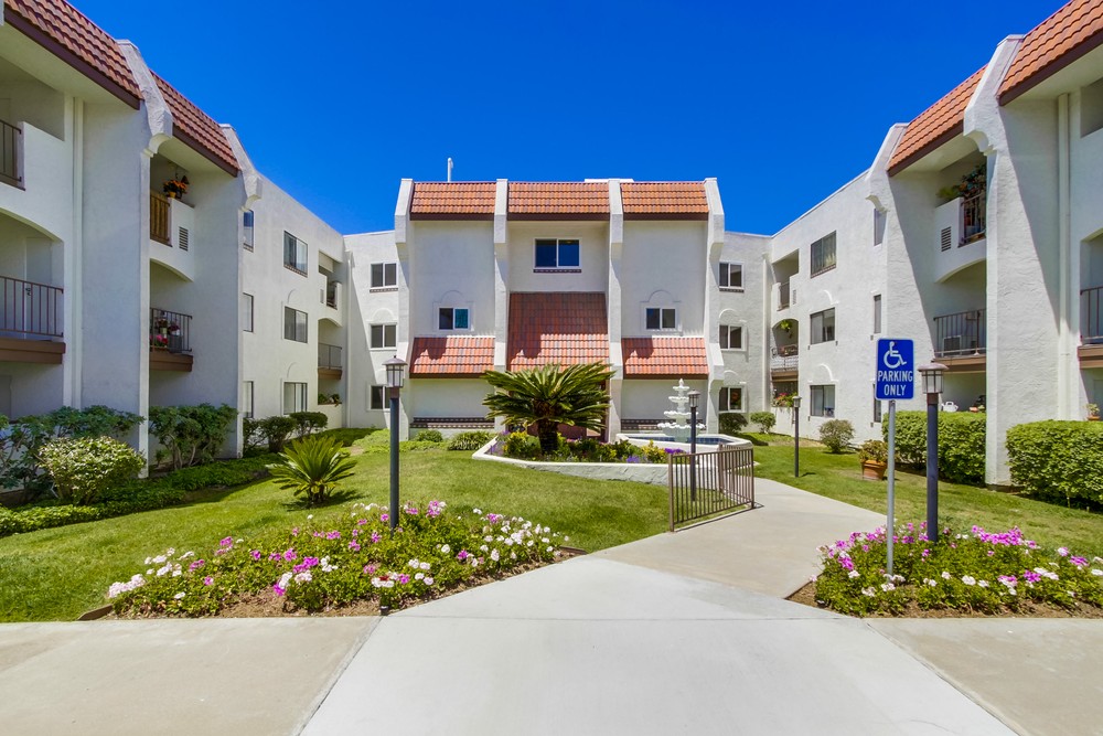 Virtual tour photo 3 of 21 for 6350 Genessee Ave #119