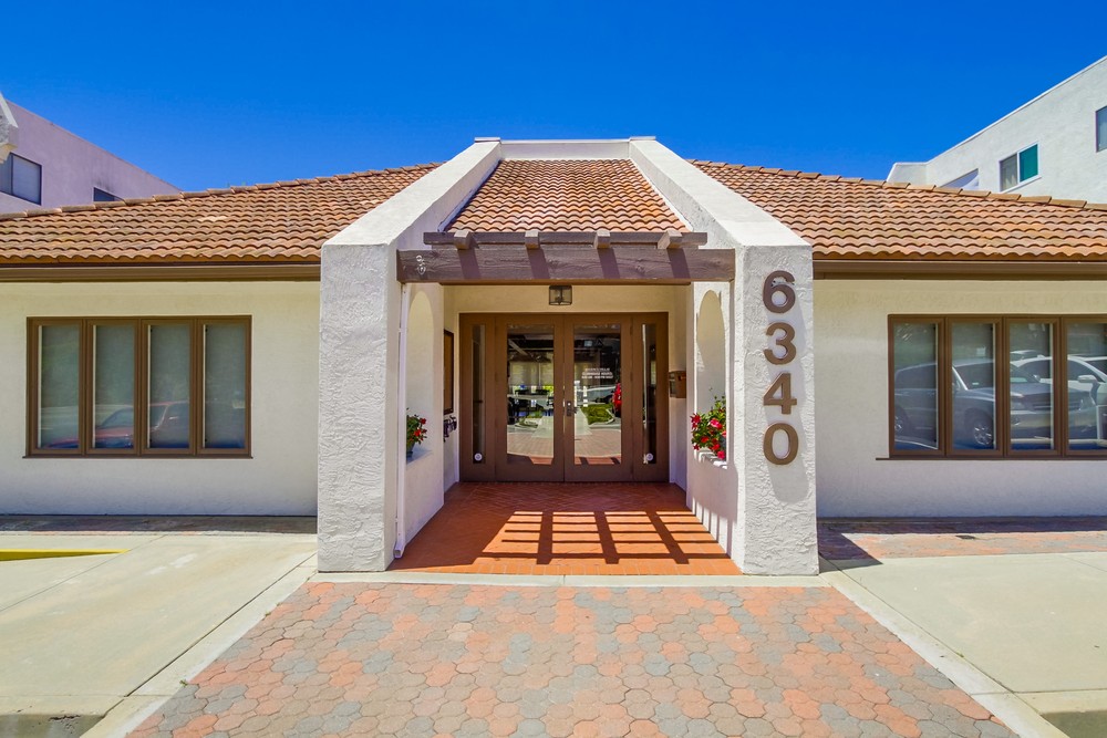 Virtual tour photo 5 of 21 for 6350 Genessee Ave #119