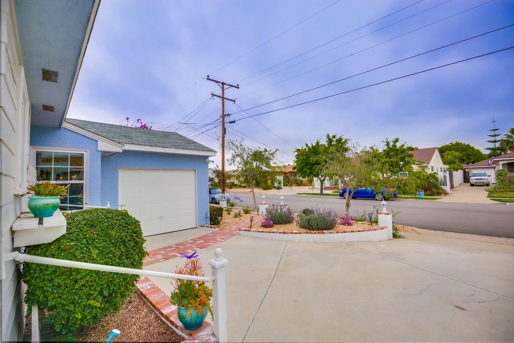 Virtual tour photo 6 of 56 for 6354 Winona Ave