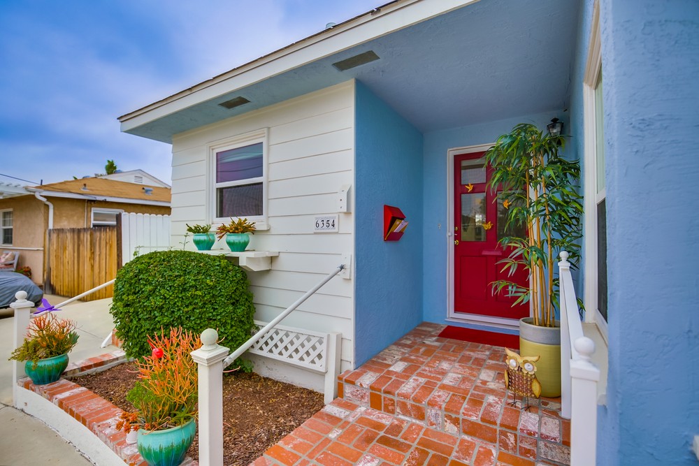 Virtual tour photo 8 of 56 for 6354 Winona Ave