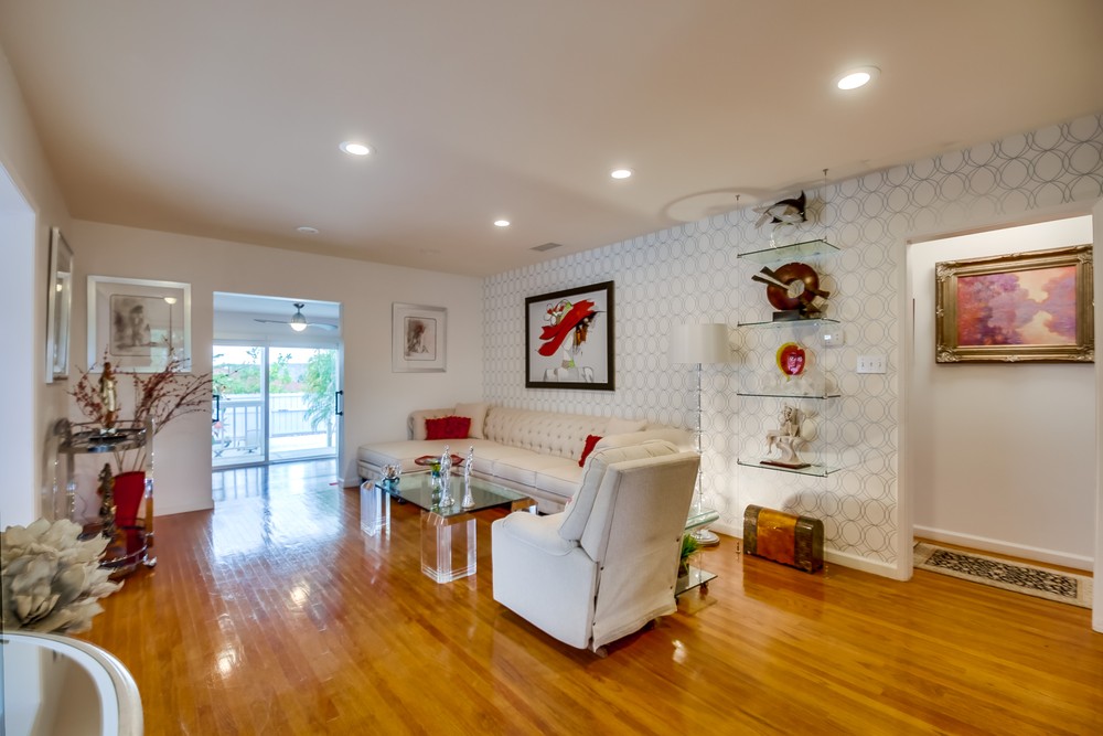 Virtual tour photo 9 of 56 for 6354 Winona Ave