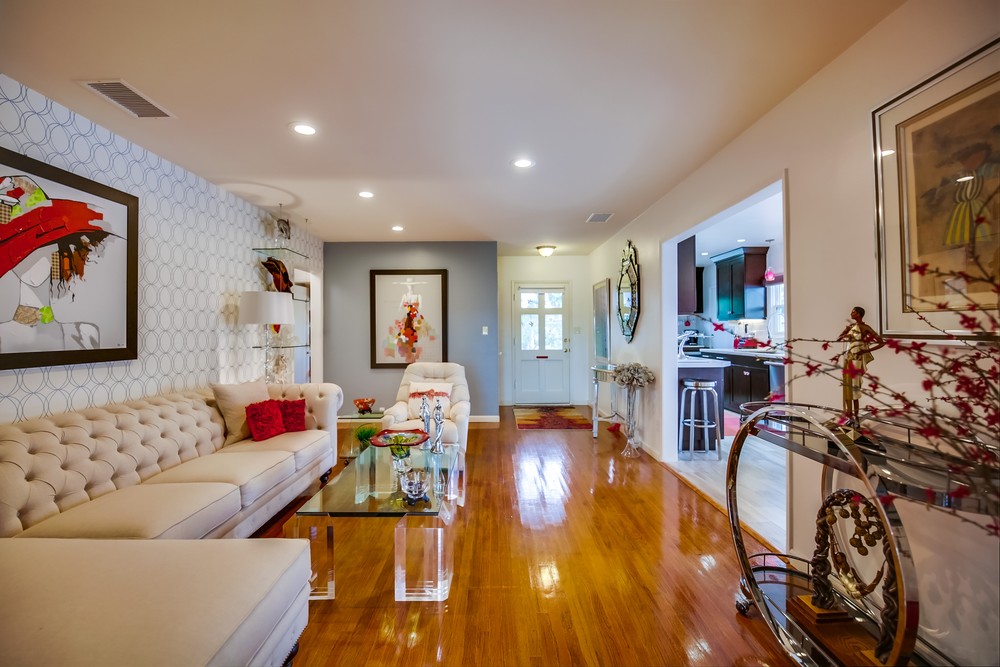 Virtual tour photo 14 of 56 for 6354 Winona Ave