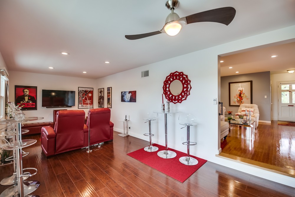 Virtual tour photo 16 of 56 for 6354 Winona Ave
