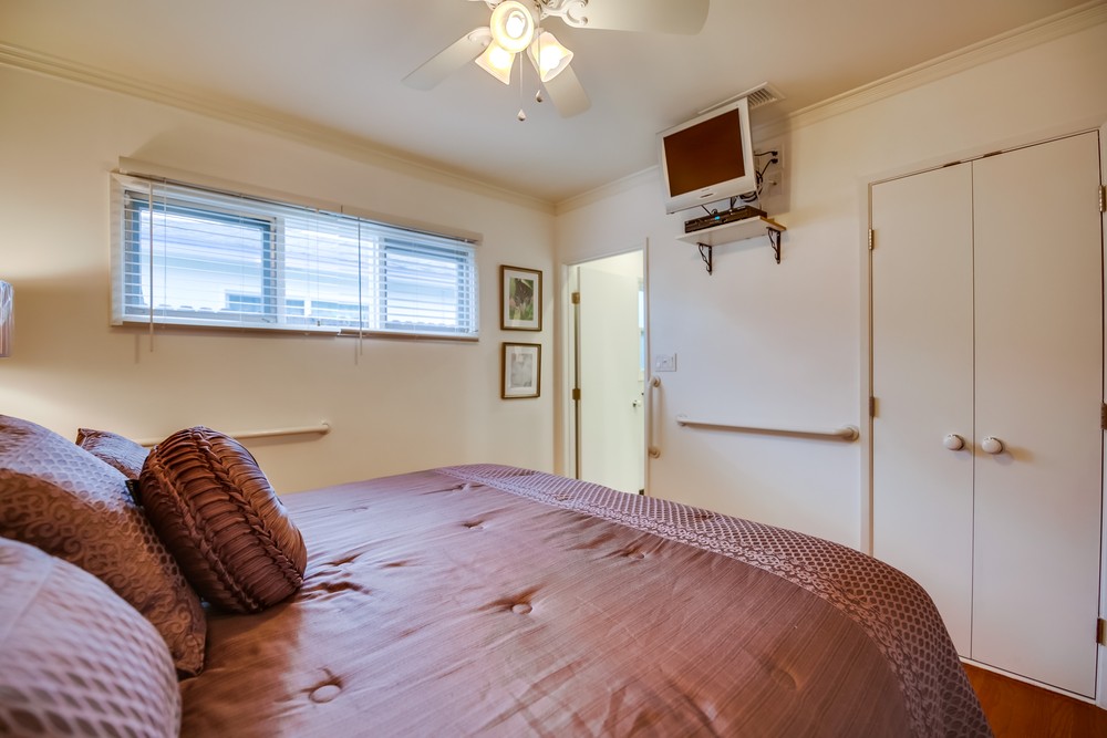 Virtual tour photo 29 of 56 for 6354 Winona Ave