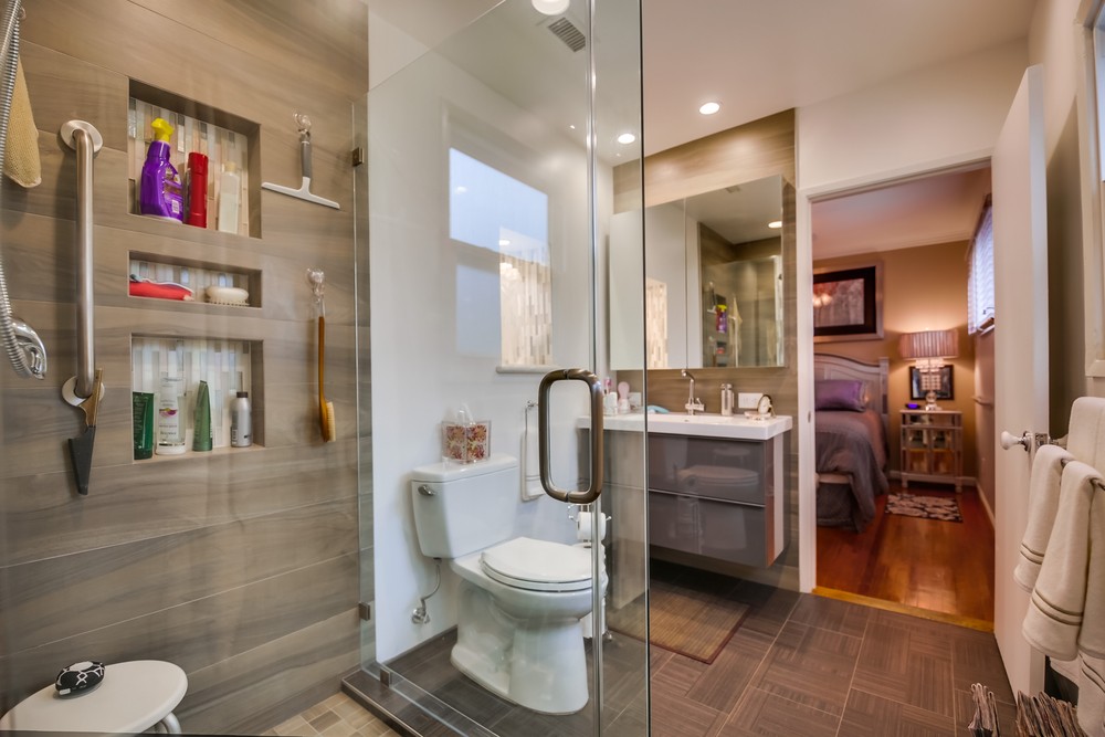 Virtual tour photo 34 of 56 for 6354 Winona Ave