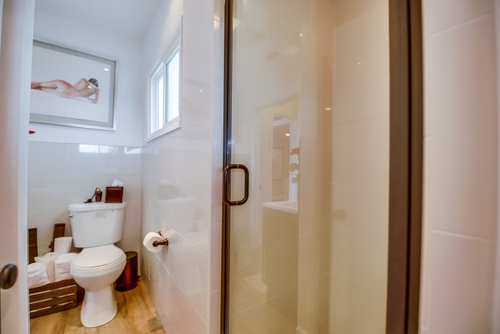 Virtual tour photo 44 of 56 for 6354 Winona Ave