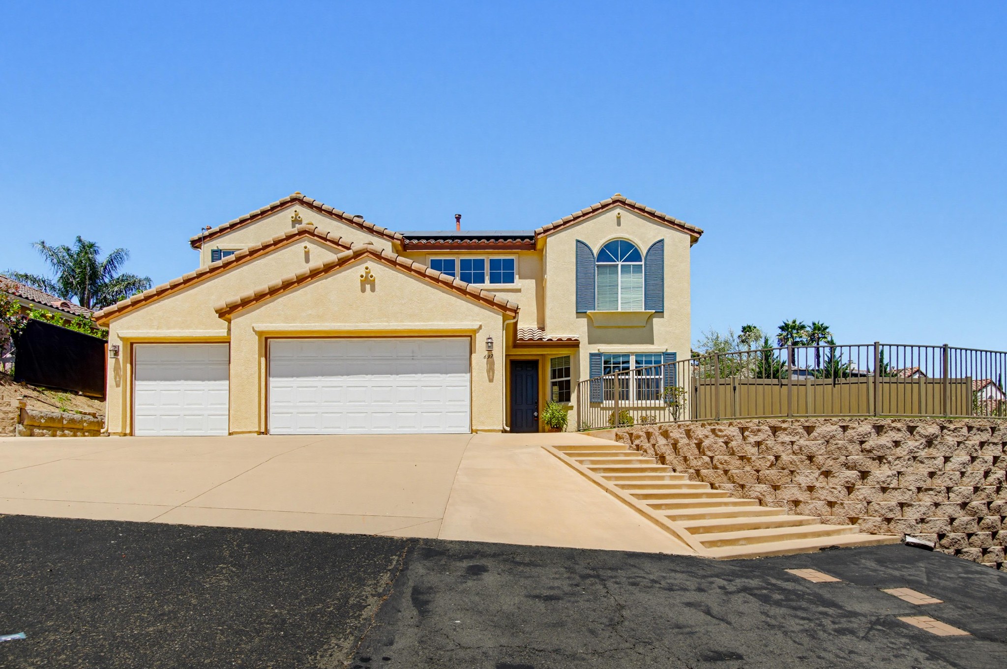 Virtual tour photo 4 of 72 for 637 Oak Glade Dr