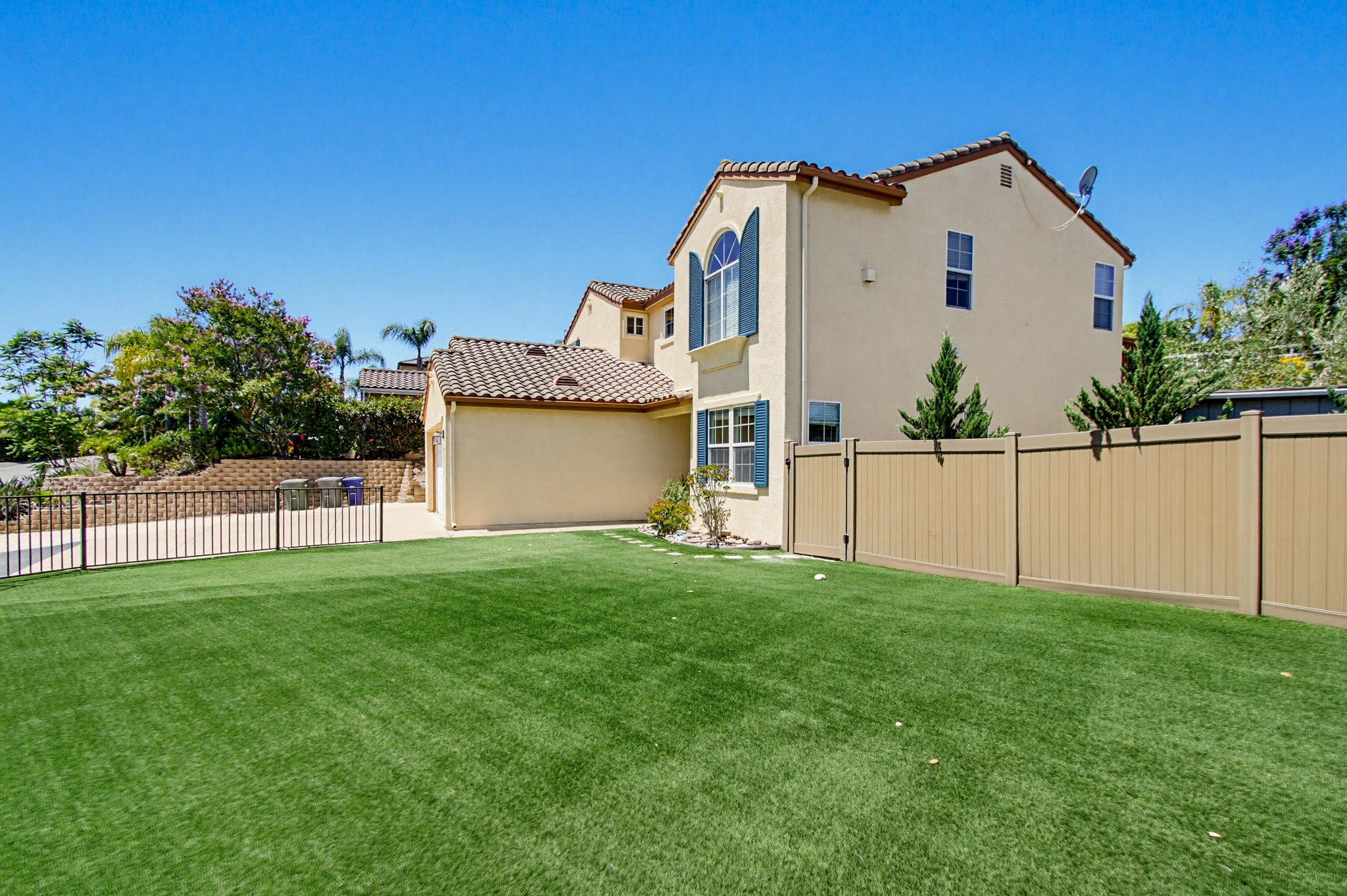 Virtual tour photo 7 of 72 for 637 Oak Glade Dr