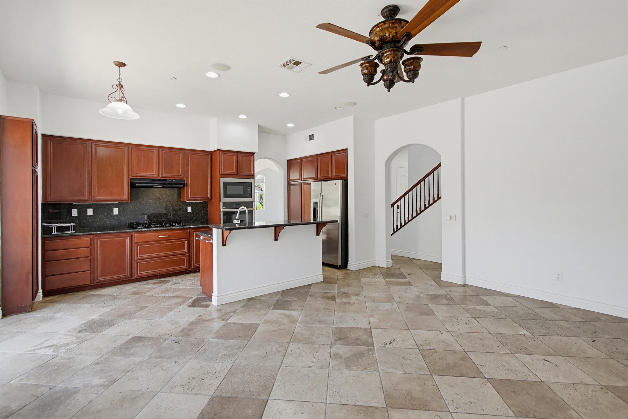 Virtual tour photo 18 of 72 for 637 Oak Glade Dr