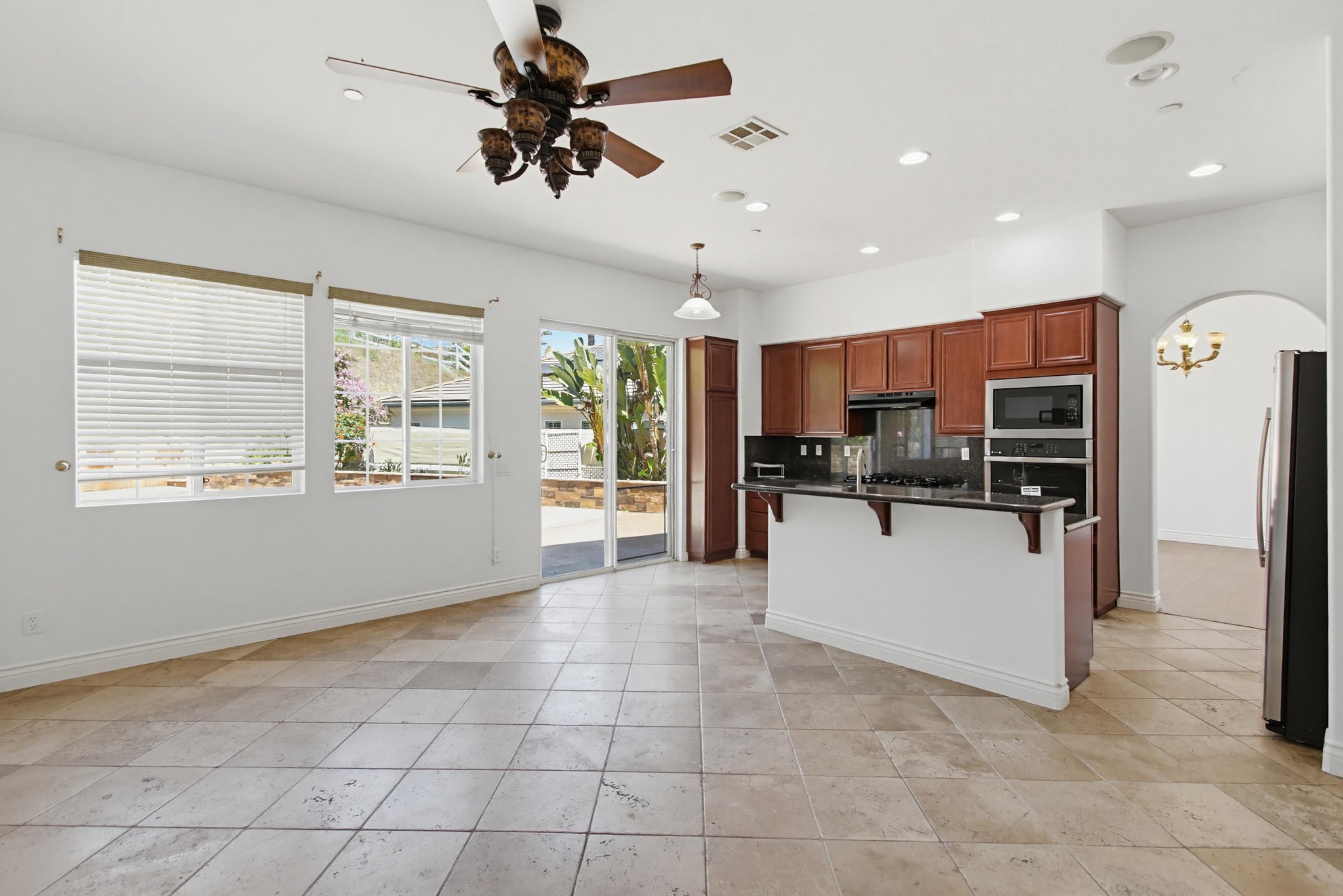 Virtual tour photo 19 of 72 for 637 Oak Glade Dr