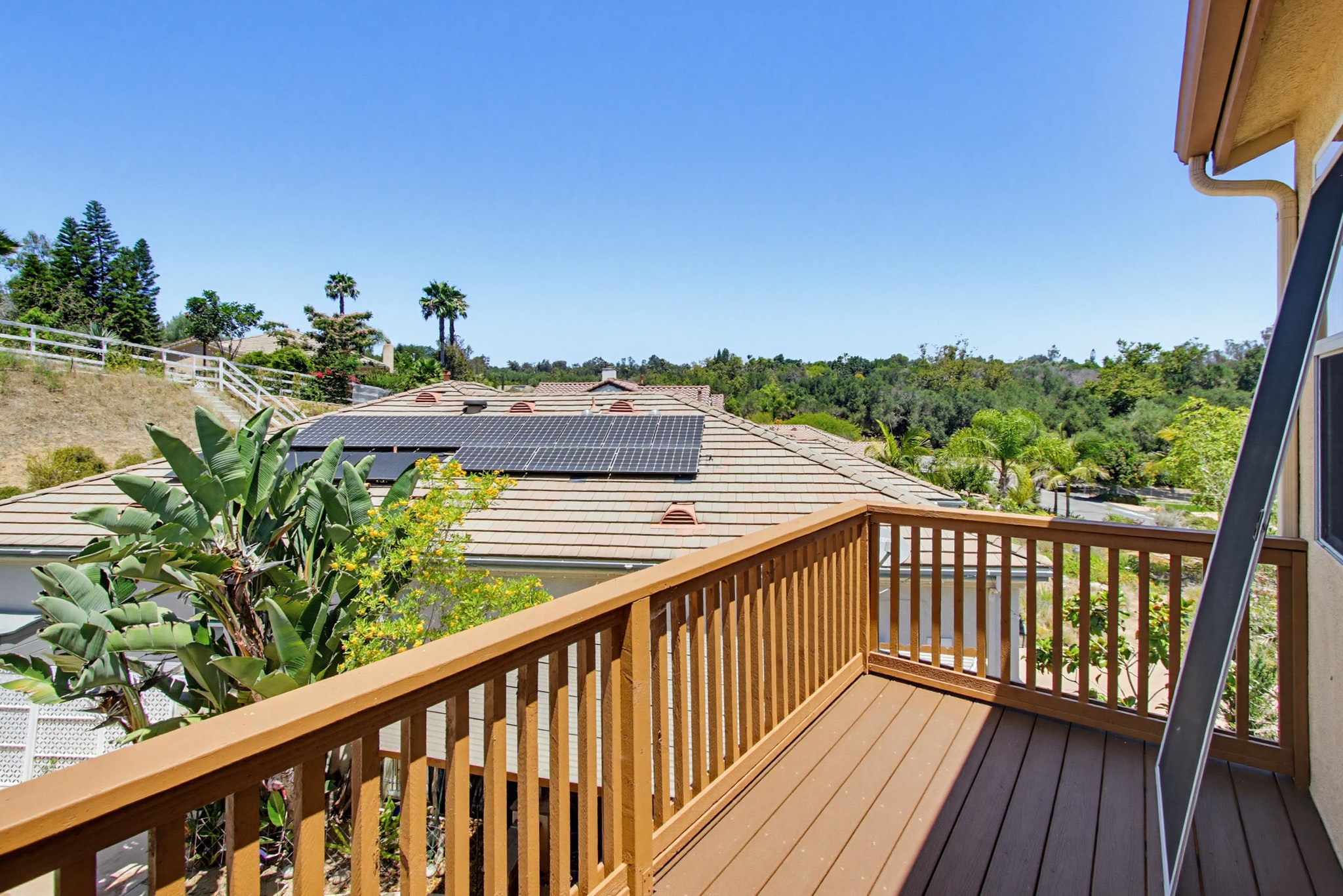 Virtual tour photo 40 of 72 for 637 Oak Glade Dr