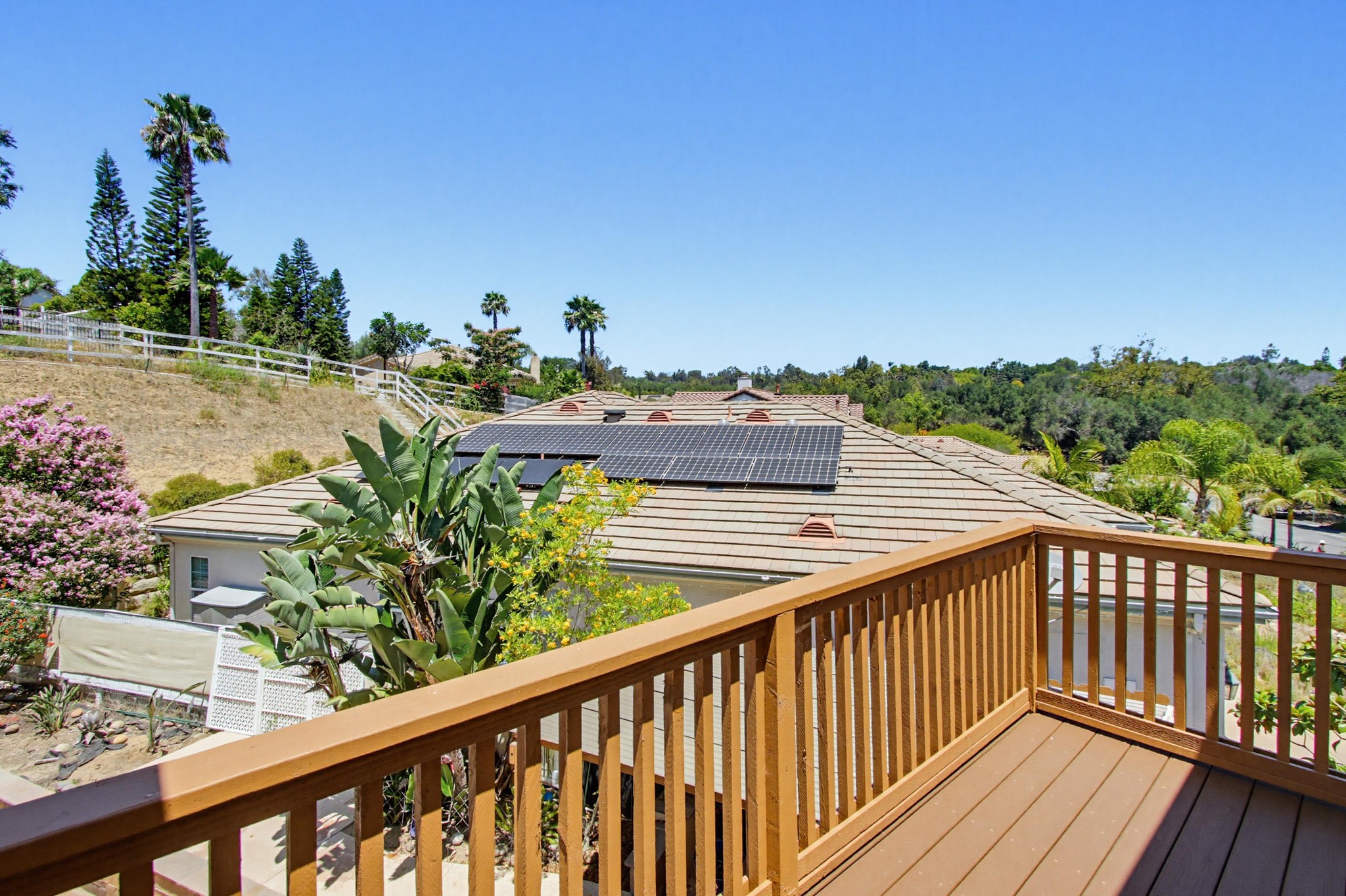Virtual tour photo 41 of 72 for 637 Oak Glade Dr