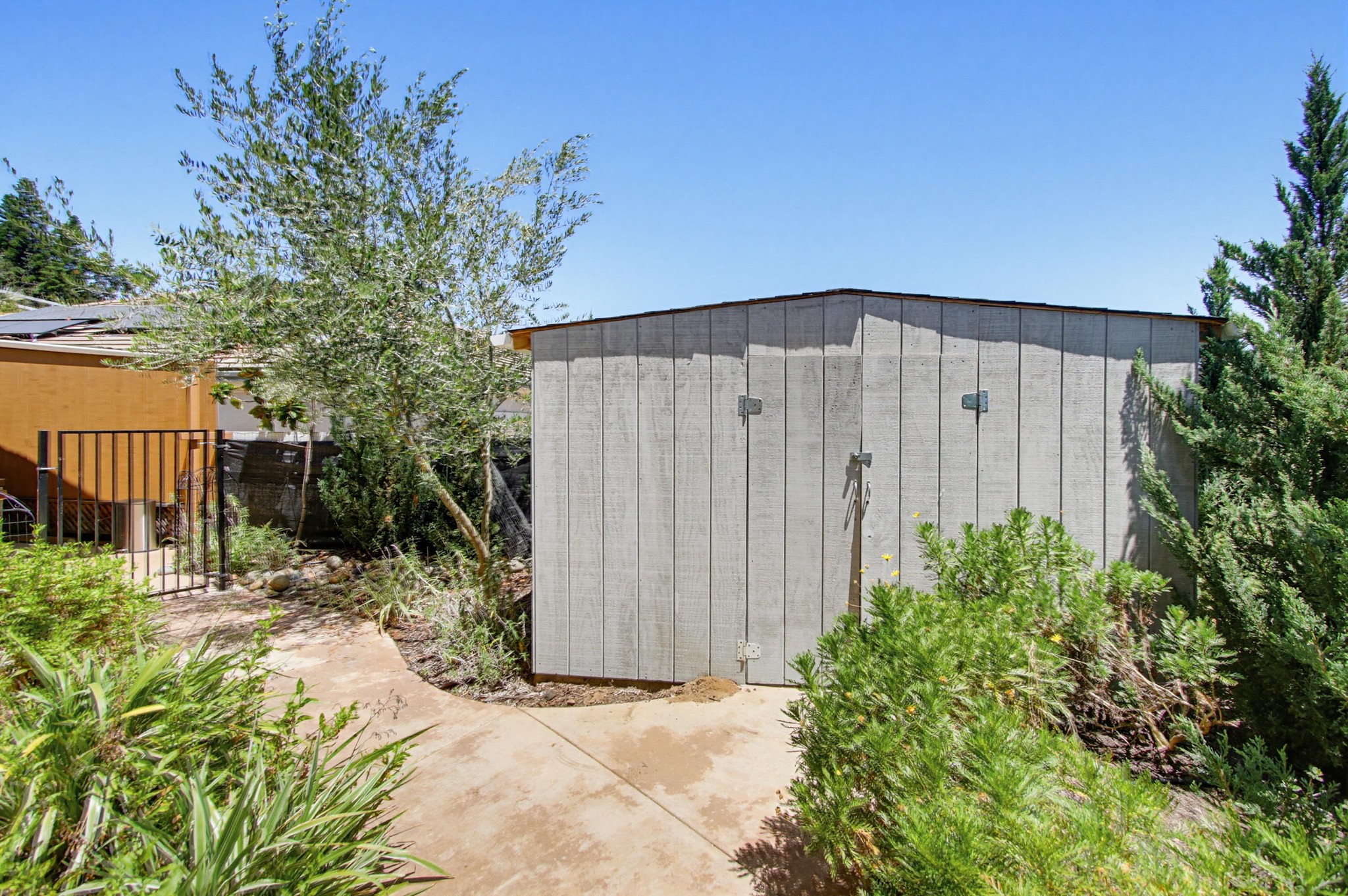 Virtual tour photo 62 of 72 for 637 Oak Glade Dr