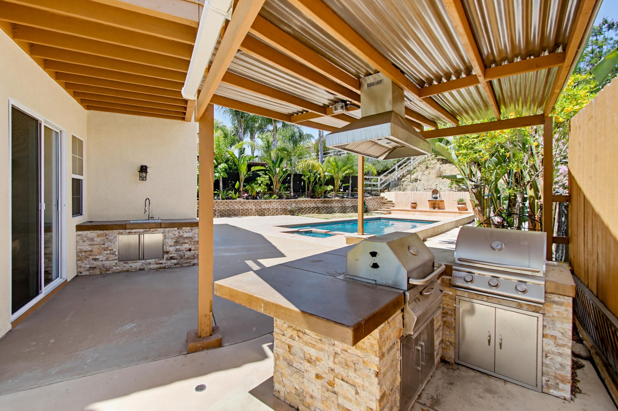 Virtual tour photo 63 of 72 for 637 Oak Glade Dr