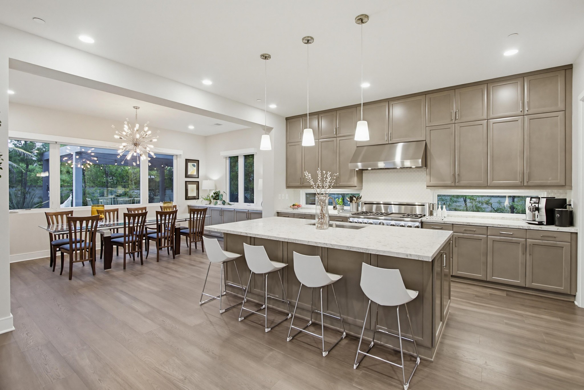 Virtual tour photo 9 of 37 for 6431 Meadowbrush Cir