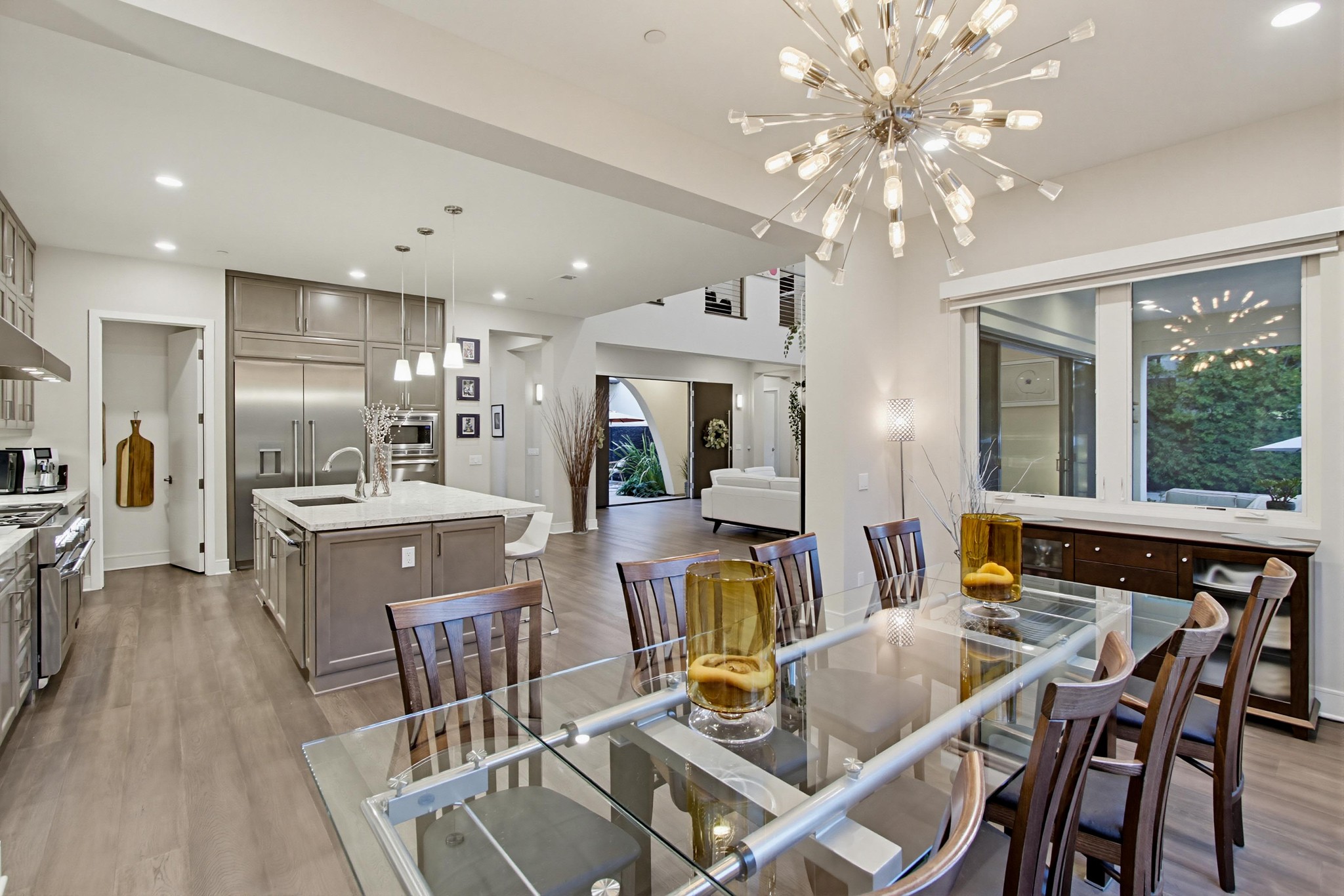 Virtual tour photo 11 of 37 for 6431 Meadowbrush Cir