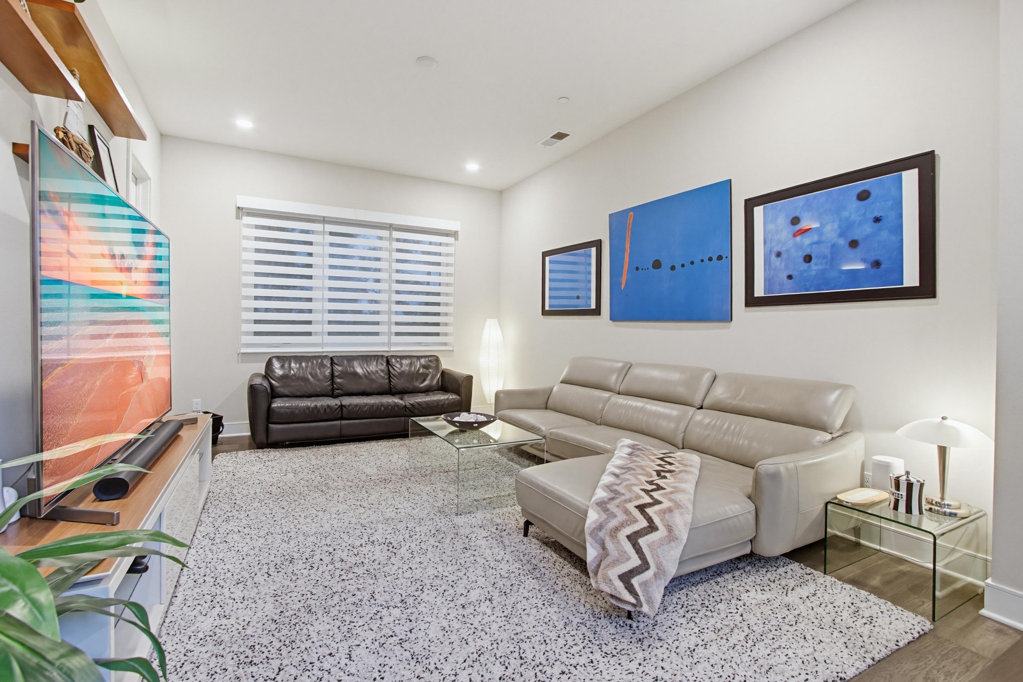 Virtual tour photo 17 of 37 for 6431 Meadowbrush Cir
