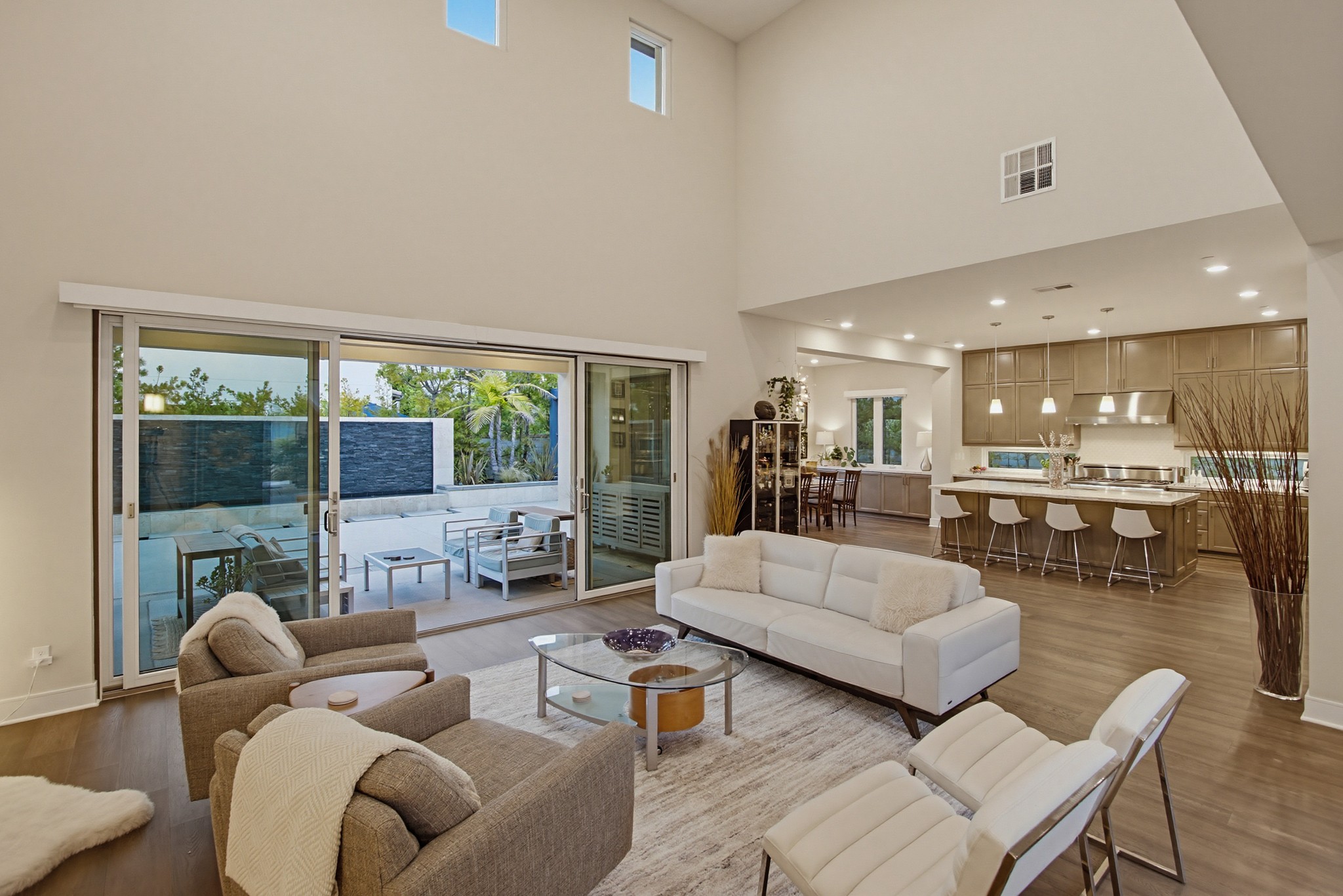 Virtual tour photo 41 of 146 for 6431 Meadowbrush Cir