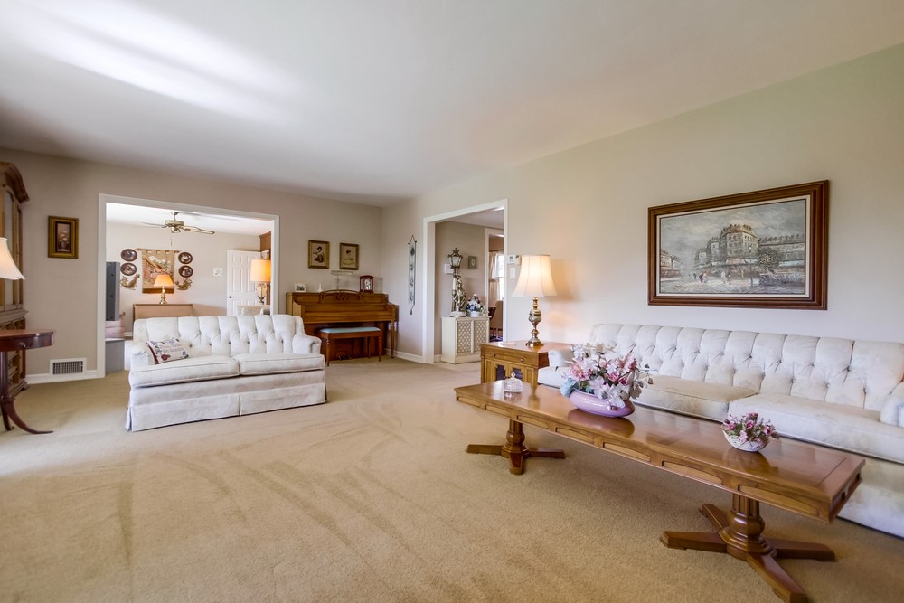 Virtual tour photo 11 of 55 for 6377 Rockhurst Dr