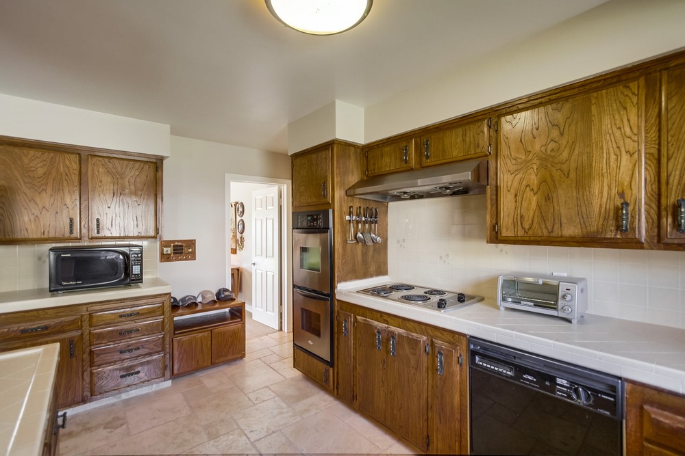 Virtual tour photo 24 of 55 for 6377 Rockhurst Dr