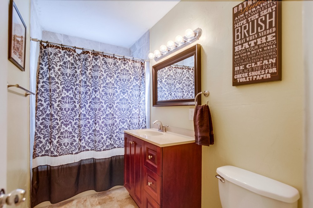 Virtual tour photo 26 of 33 for 6395 Broadway