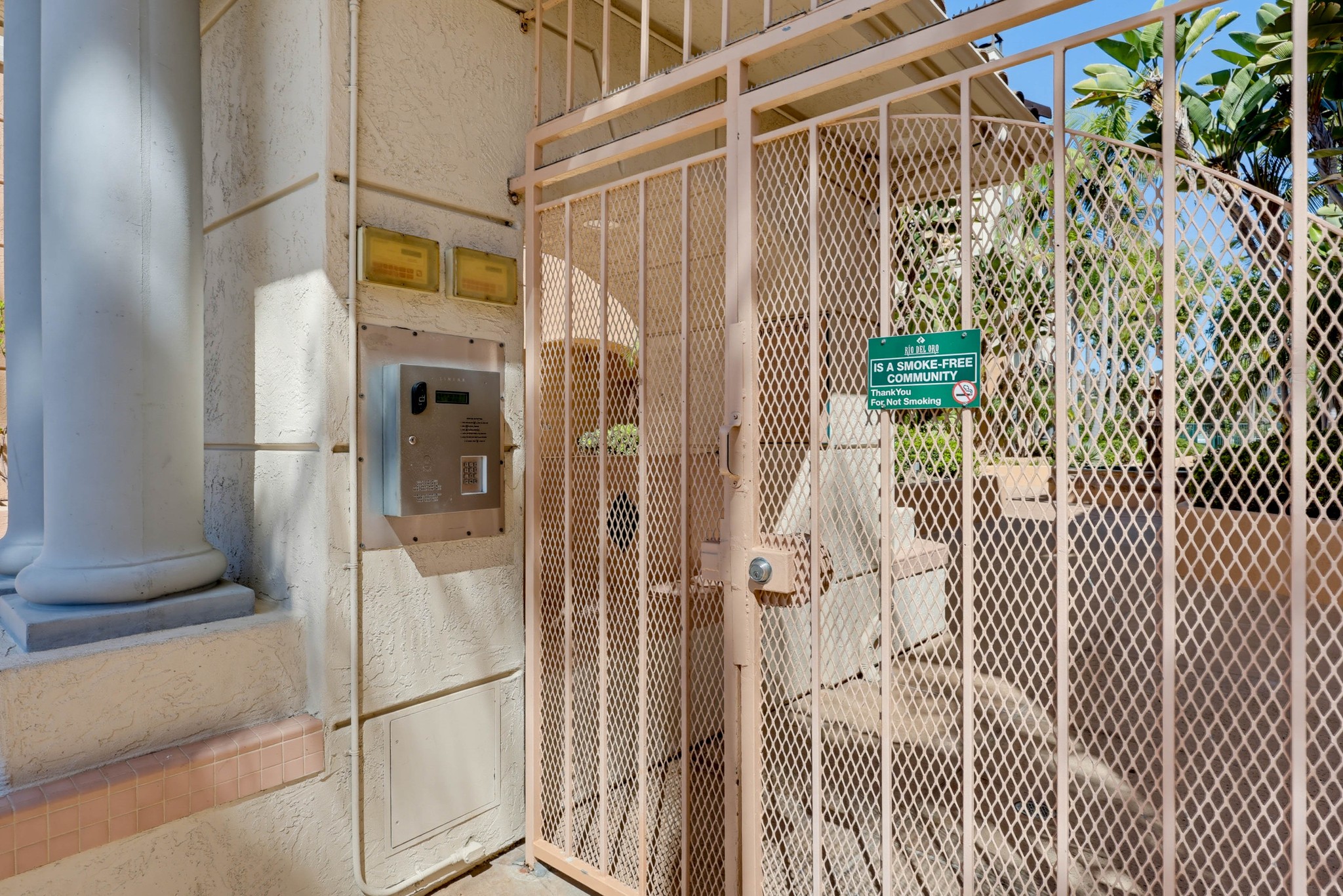 Virtual tour photo 8 of 113 for 640 Camino De La Reina #1115