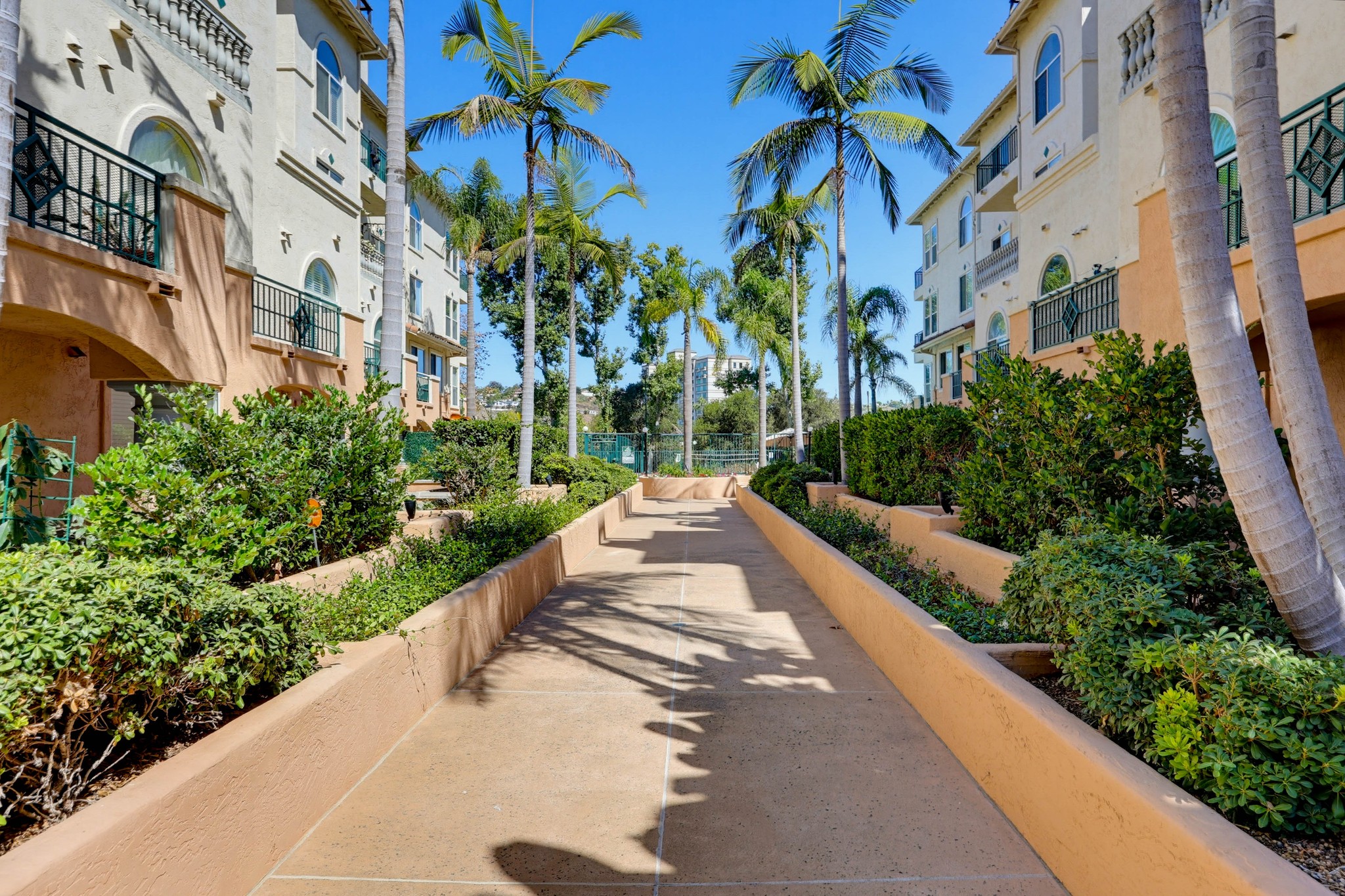 Virtual tour photo 13 of 113 for 640 Camino De La Reina #1115