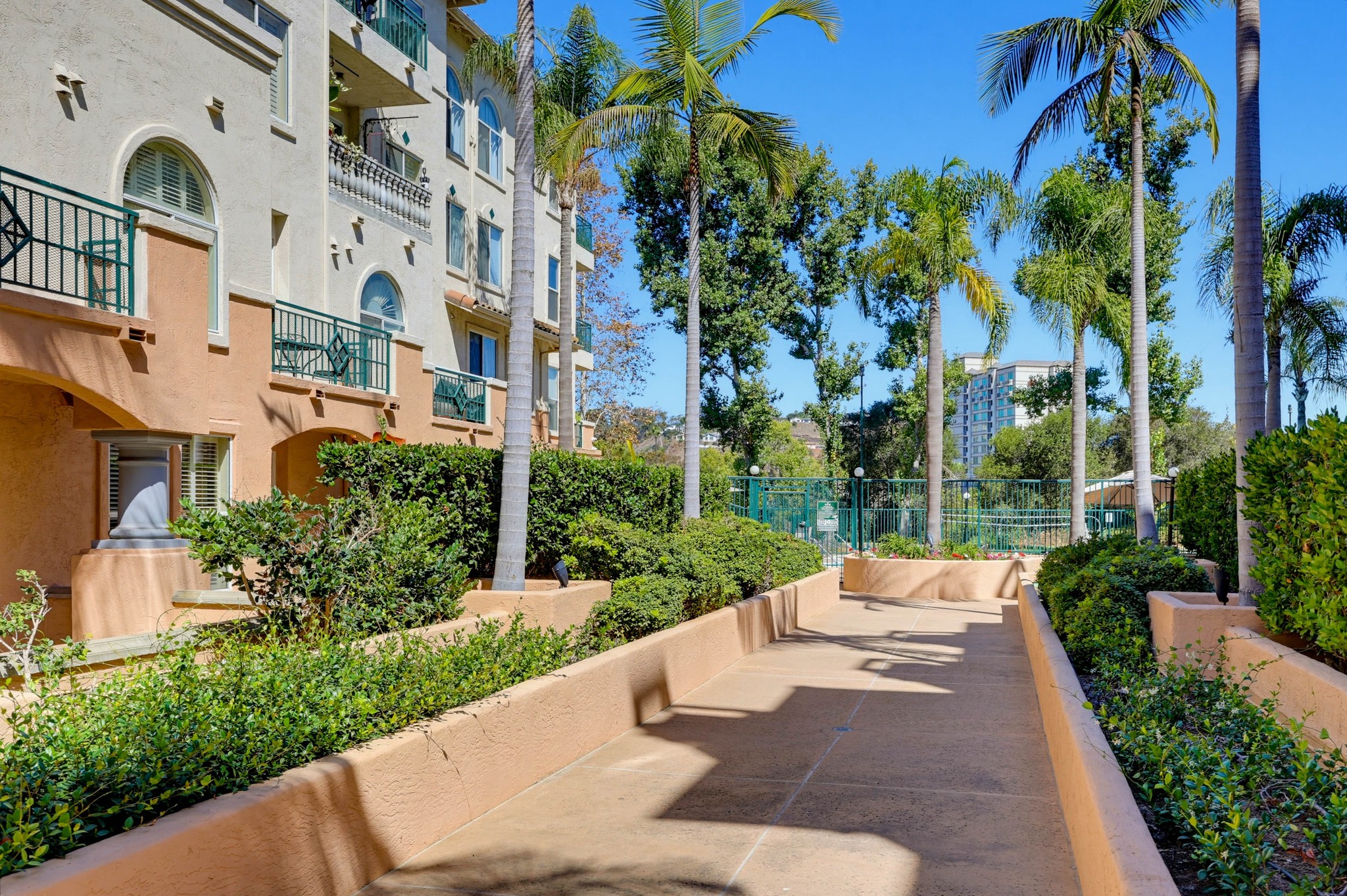 Virtual tour photo 14 of 113 for 640 Camino De La Reina #1115