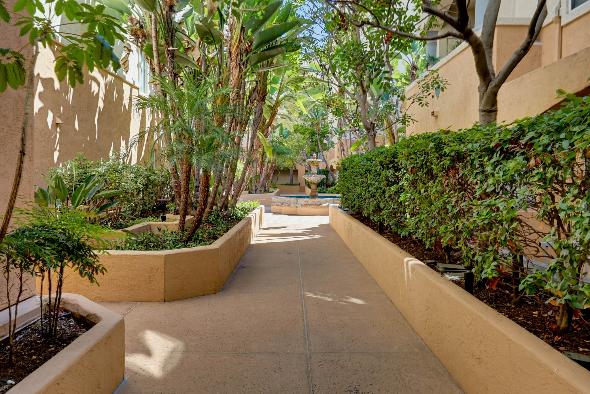 Virtual tour photo 15 of 113 for 640 Camino De La Reina #1115