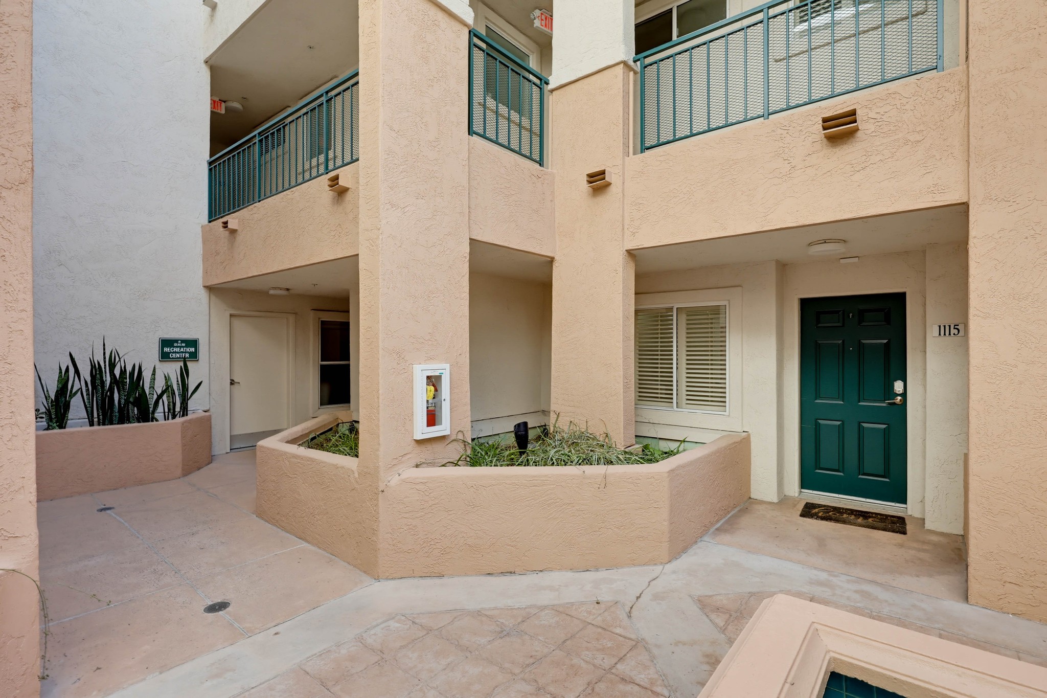 Virtual tour photo 18 of 113 for 640 Camino De La Reina #1115