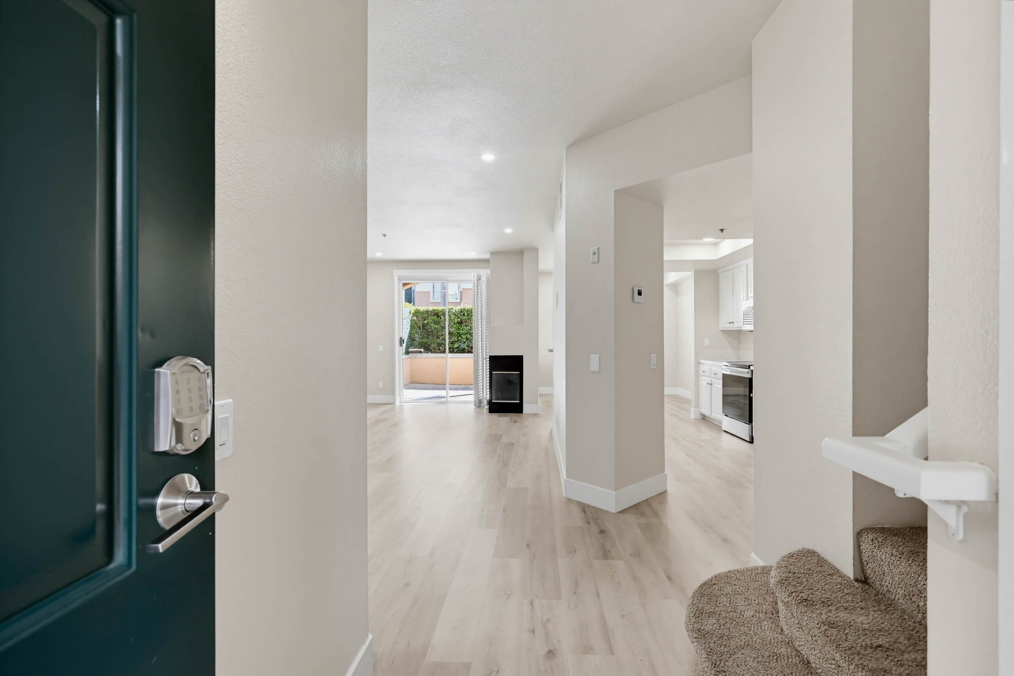 Virtual tour photo 20 of 113 for 640 Camino De La Reina #1115