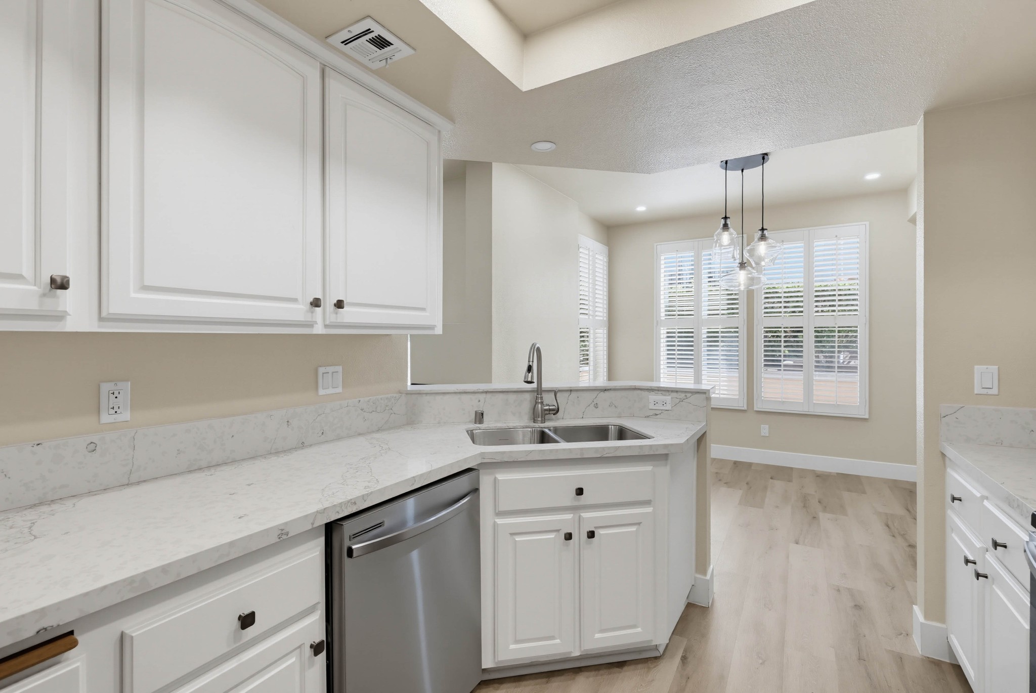 Virtual tour photo 40 of 113 for 640 Camino De La Reina #1115
