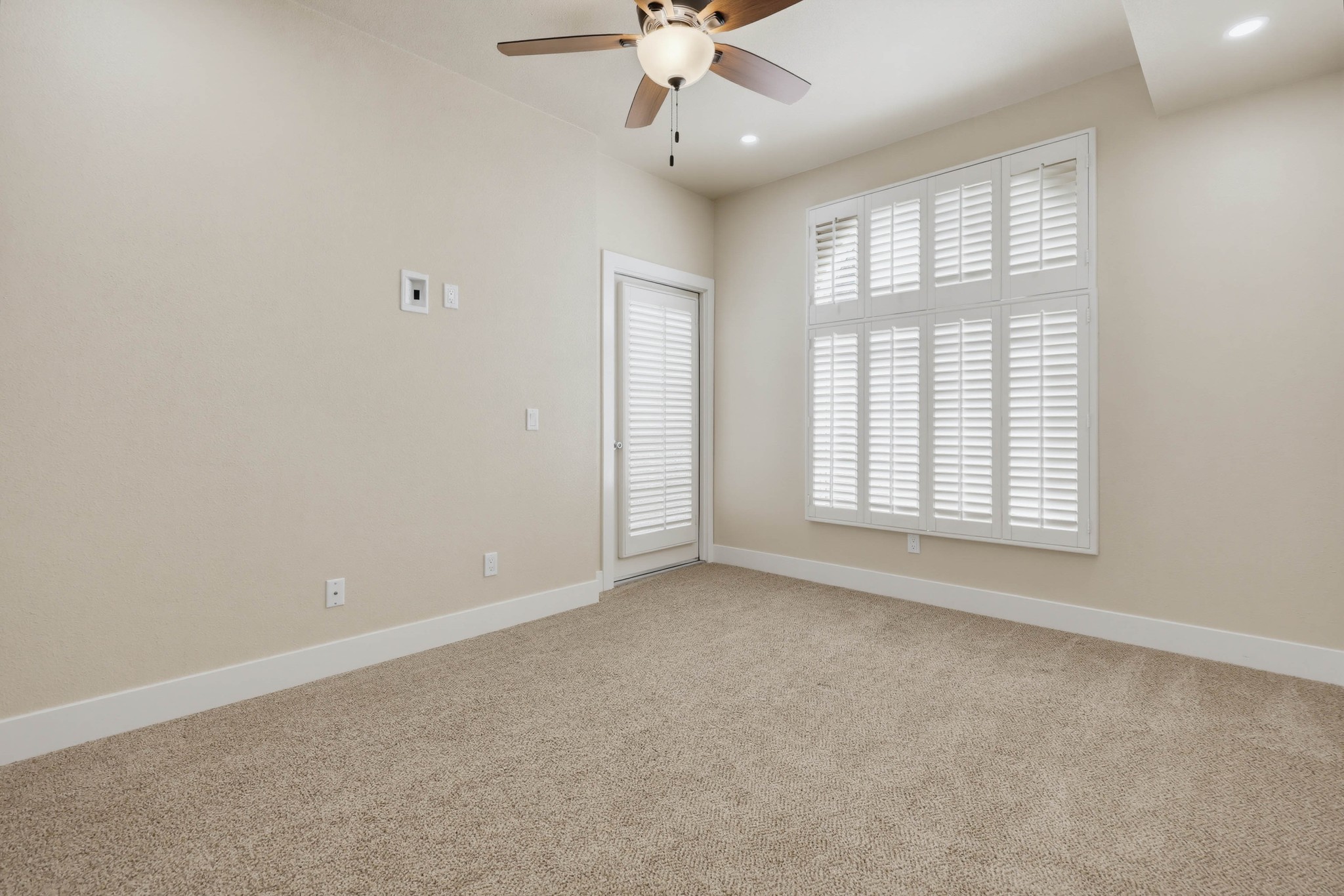 Virtual tour photo 62 of 113 for 640 Camino De La Reina #1115