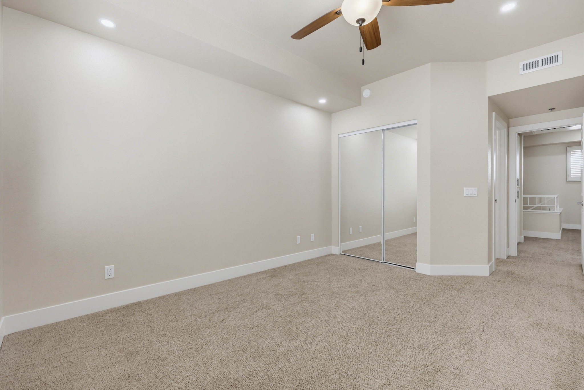 Virtual tour photo 64 of 113 for 640 Camino De La Reina #1115