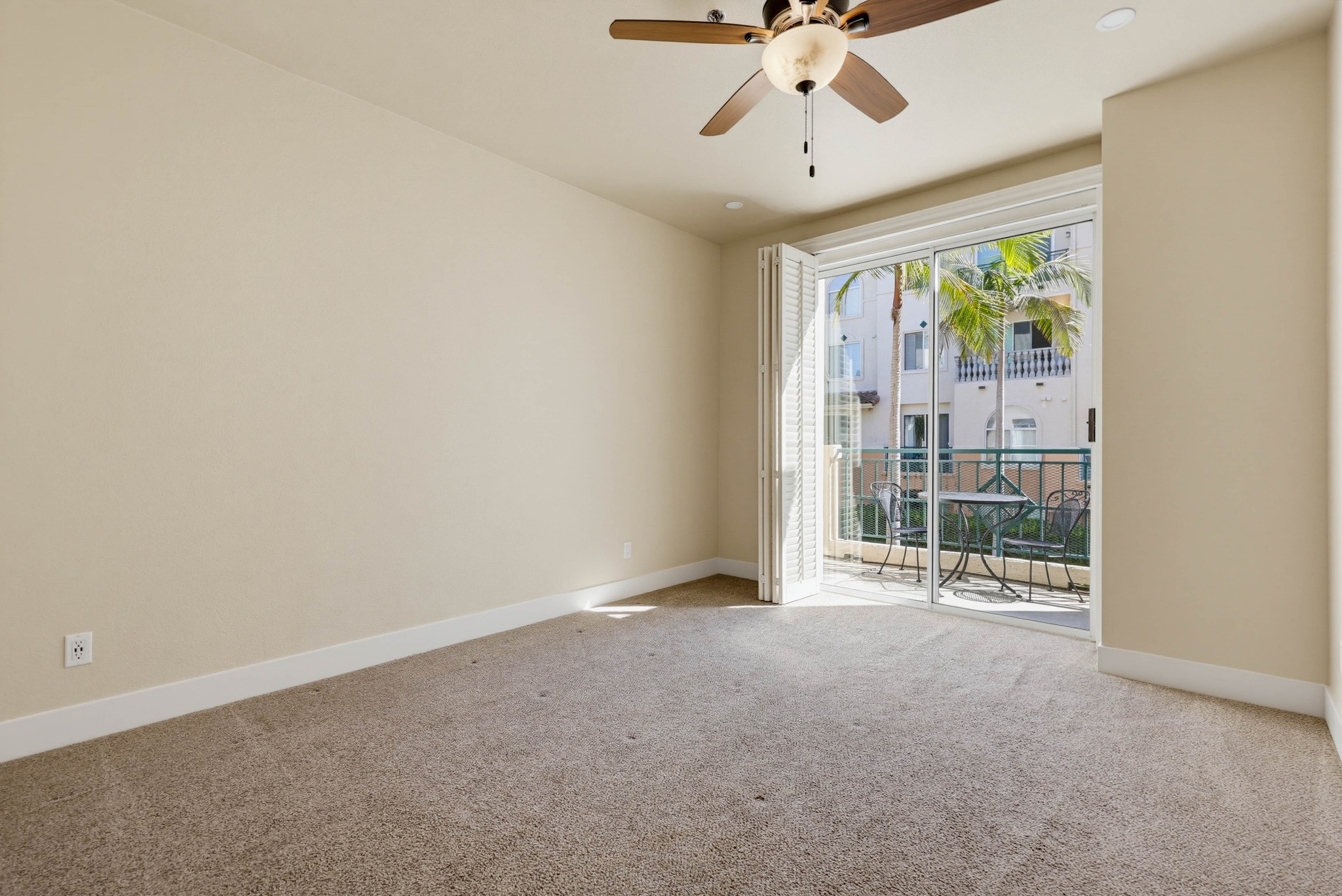 Virtual tour photo 67 of 113 for 640 Camino De La Reina #1115