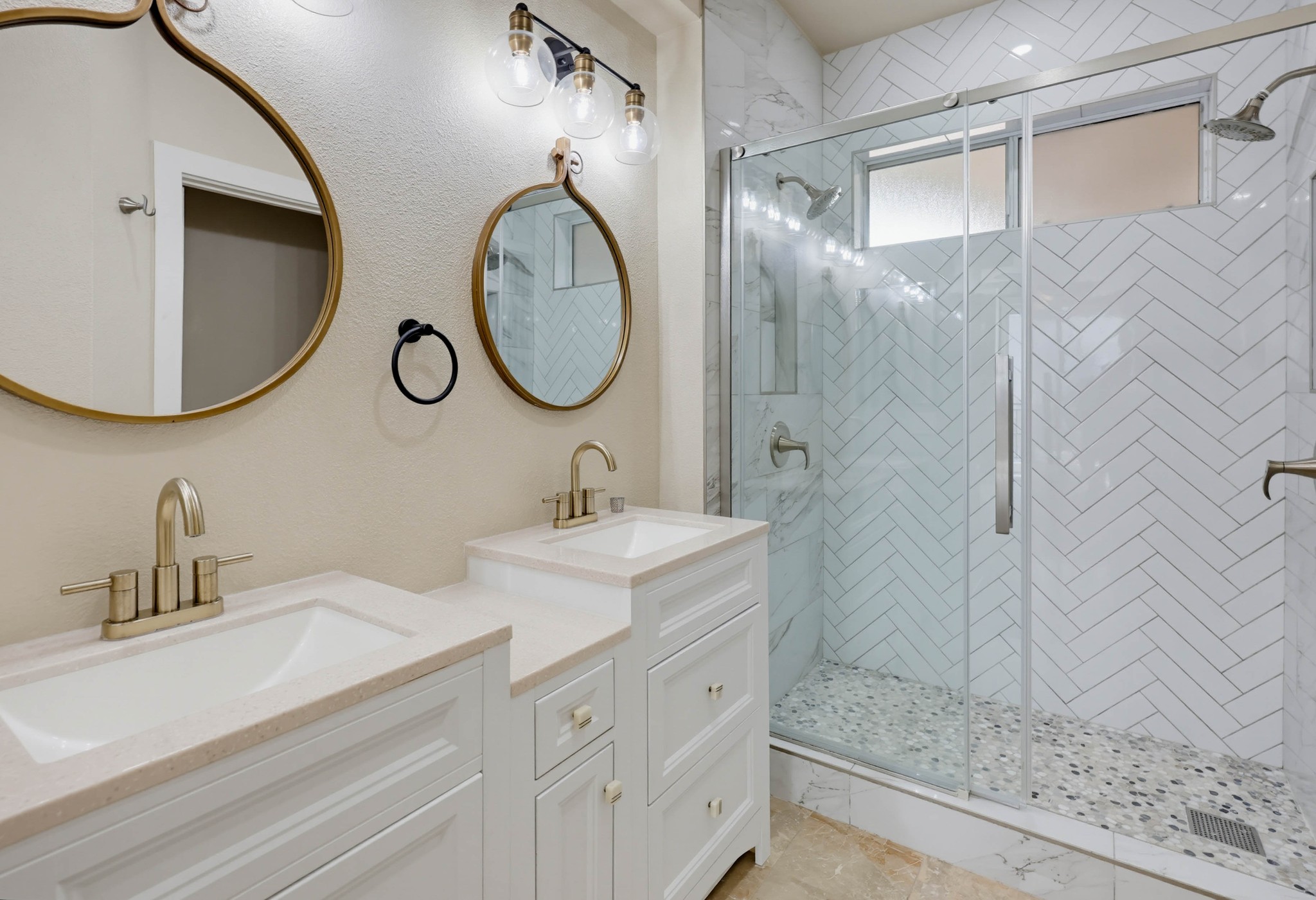 Virtual tour photo 74 of 113 for 640 Camino De La Reina #1115